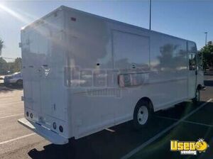 2000 Utilimaster All-purpose Food Truck Diamond Plated Aluminum Flooring Oregon Gas Engine for Sale