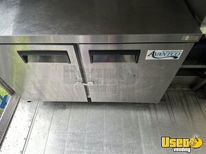 2000 Van All-purpose Food Truck Chef Base Pennsylvania Gas Engine for Sale