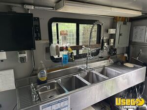 2000 Van All-purpose Food Truck Fire Extinguisher Pennsylvania Gas Engine for Sale