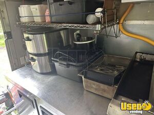 2000 Van All-purpose Food Truck Prep Station Cooler Pennsylvania Gas Engine for Sale