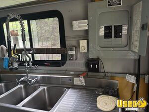 2000 Van All-purpose Food Truck Work Table Pennsylvania Gas Engine for Sale