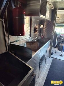 2001 All-purpose Food Truck Taco Food Truck Work Table Texas Diesel Engine for Sale