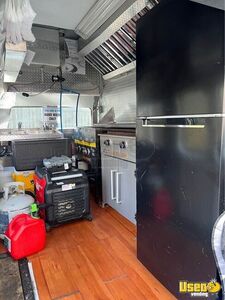 2001 E150 All-purpose Food Truck Refrigerator Connecticut Gas Engine for Sale