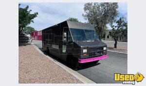 2001 Food Truck All-purpose Food Truck Diamond Plated Aluminum Flooring New Mexico Diesel Engine for Sale