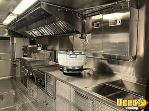 2001 Kitchen Food Truck All-purpose Food Truck Diamond Plated Aluminum Flooring Florida for Sale