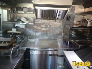 2001 Mobility Bus Bakery Food Truck Diamond Plated Aluminum Flooring Colorado Diesel Engine for Sale