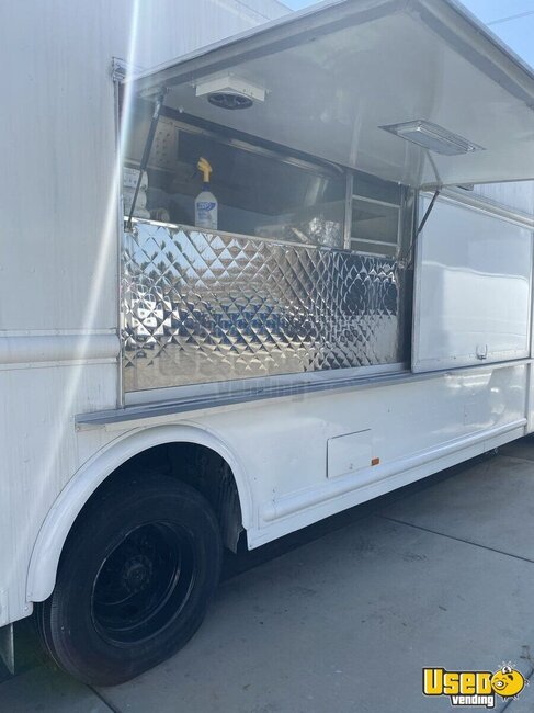 2001 Mt 55 All-purpose Food Truck California Diesel Engine for Sale