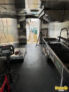 2001 Mt45 All-purpose Food Truck Insulated Walls Indiana Diesel Engine for Sale