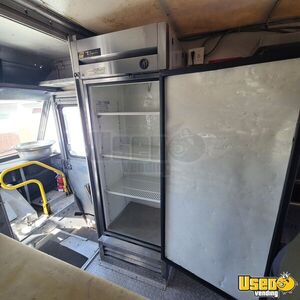 2001 Mt45 All-purpose Food Truck Pro Fire Suppression System Arizona Diesel Engine for Sale