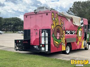 2001 Mt45 All-purpose Food Truck Stainless Steel Wall Covers Texas Diesel Engine for Sale