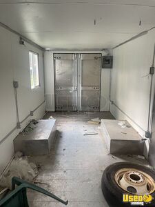 2001 P42 All-purpose Food Truck Insulated Walls Michigan Gas Engine for Sale