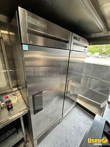 2001 P42 All-purpose Food Truck Oven Maryland Diesel Engine for Sale