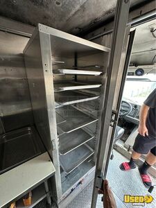 2001 P42 All-purpose Food Truck Warming Cabinet Maryland Diesel Engine for Sale