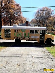 2001 School Bus All-purpose Food Truck Air Conditioning Ohio Diesel Engine for Sale