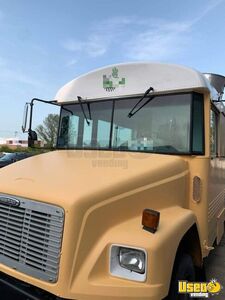 2001 School Bus All-purpose Food Truck Exterior Customer Counter Ohio Diesel Engine for Sale