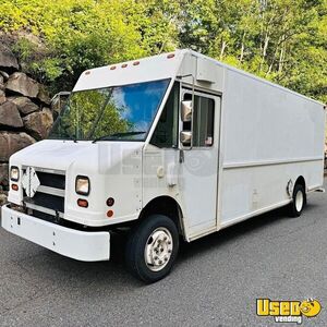 2001 Utilimaster W-900 Step Van Stepvan Transmission - Automatic Washington Diesel Engine for Sale