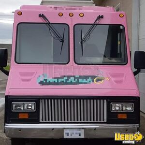 2001 Workhorse All-purpose Food Truck Cabinets British Columbia Gas Engine for Sale