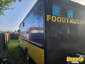 2001 Workhorse All-purpose Food Truck Concession Window Florida Gas Engine for Sale