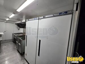 2001 Workhorse All-purpose Food Truck Deep Freezer Minnesota Gas Engine for Sale