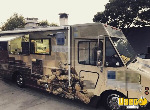 Workhorse Woodfired Brick Oven Pizza Truck For Sale In California