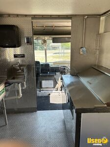 2002 Aeromaster All-purpose Food Truck Diamond Plated Aluminum Flooring Georgia Gas Engine for Sale