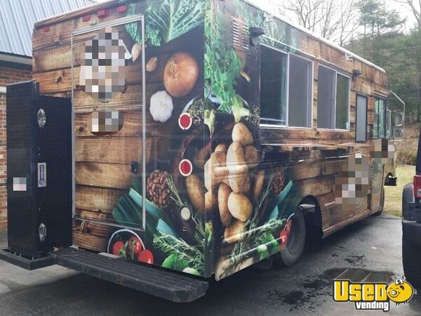 2002 All-purpose Food Truck New Hampshire Diesel Engine for Sale