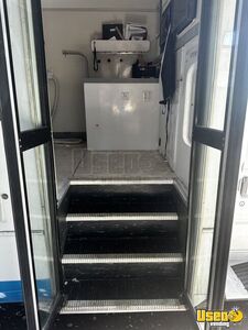 2002 E450 Pet Care / Veterinary Truck Insulated Walls California Gas Engine for Sale