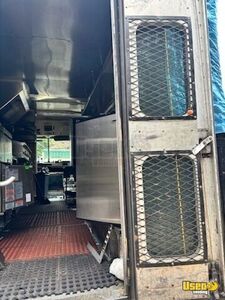 2002 Mt55 All-purpose Food Truck Stainless Steel Wall Covers New York Diesel Engine for Sale