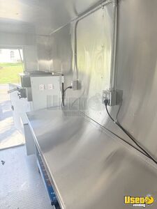 2002 P30 Ice Cream Truck Diamond Plated Aluminum Flooring Florida Diesel Engine for Sale