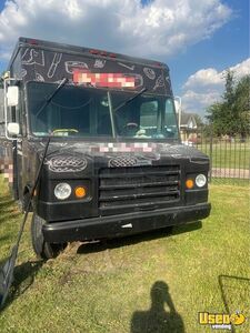 2002 P42 All-purpose Food Truck Concession Window Texas Diesel Engine for Sale