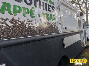 2002 P42 Coffee Truck Coffee & Beverage Truck Cabinets Florida Diesel Engine for Sale