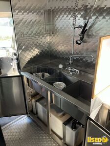 2002 Utilimaster All-purpose Food Truck Shore Power Cord British Columbia Diesel Engine for Sale