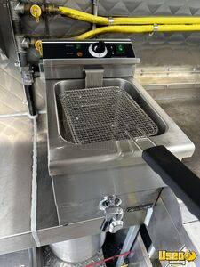 2002 Workhorse All-purpose Food Truck Diamond Plated Aluminum Flooring Oregon Gas Engine for Sale