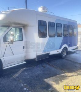 2003 E-450 All-purpose Food Truck Concession Window Michigan Diesel Engine for Sale