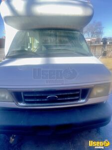 2003 E-450 All-purpose Food Truck Propane Tank Michigan Diesel Engine for Sale