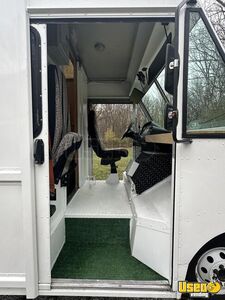 2003 Econoline E450 Super Other Mobile Business Diamond Plated Aluminum Flooring Indiana Gas Engine for Sale