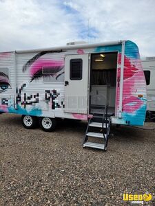 2003 Fleetwood Mobile Hair & Nail Salon Truck Exterior Lighting Arizona for Sale