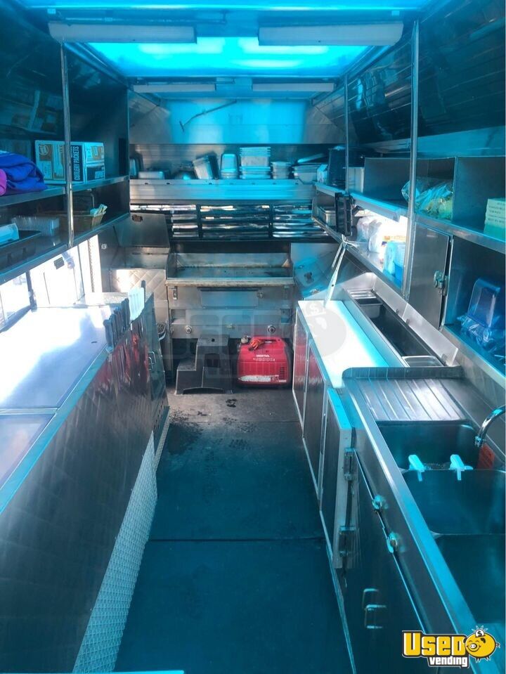 Ready to Go 2003 Chevy Workhorse Grumman Olson Food Truck for Sale in ...