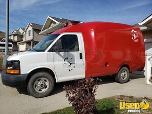 2003 Mobile Hair & Nail Salon Truck Cabinets British Columbia Gas Engine for Sale