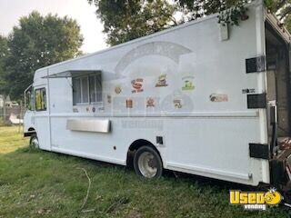 2003 Mt45 All-purpose Food Truck Exterior Customer Counter Illinois Diesel Engine for Sale