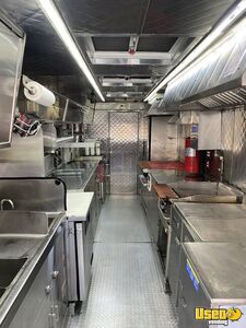 2003 P42 Workhorse All-purpose Food Truck Prep Station Cooler Nevada Gas Engine for Sale