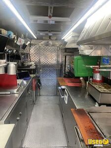 2003 P42 Workhorse All-purpose Food Truck Stainless Steel Wall Covers Nevada Gas Engine for Sale