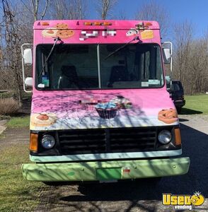 2003 Workhorse All-purpose Food Truck Concession Window New York Diesel Engine for Sale