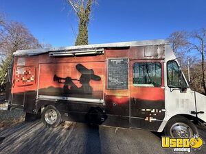 2003 Workhorse All-purpose Food Truck Concession Window Pennsylvania Gas Engine for Sale