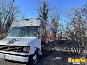 2003 Workhorse All-purpose Food Truck Diamond Plated Aluminum Flooring Pennsylvania Gas Engine for Sale