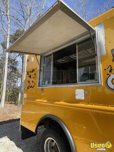 2003 Workhorse All-purpose Food Truck Diamond Plated Aluminum Flooring Virginia Gas Engine for Sale