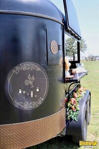 2004 2 Horse Trailer Beverage - Coffee Trailer Hand-washing Sink Texas for Sale