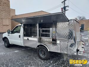 2004 350 Lunch Serving Food Truck Stainless Steel Wall Covers New York Gas Engine for Sale