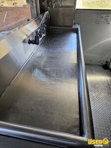 2004 All-purpose Food Truck Hand-washing Sink North Carolina Diesel Engine for Sale