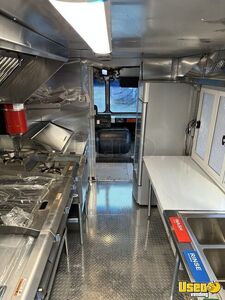 2004 M-line All-purpose Food Truck Prep Station Cooler Virginia Diesel Engine for Sale